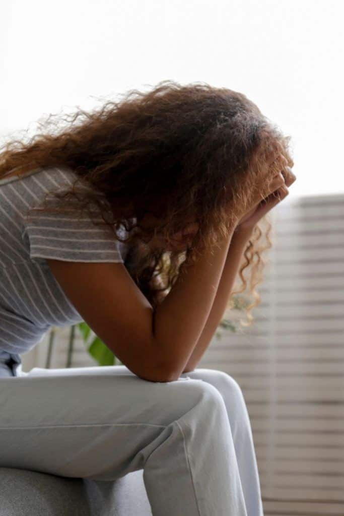 Hva det betyr når du våkner opp og føler deg deprimert uten grunn