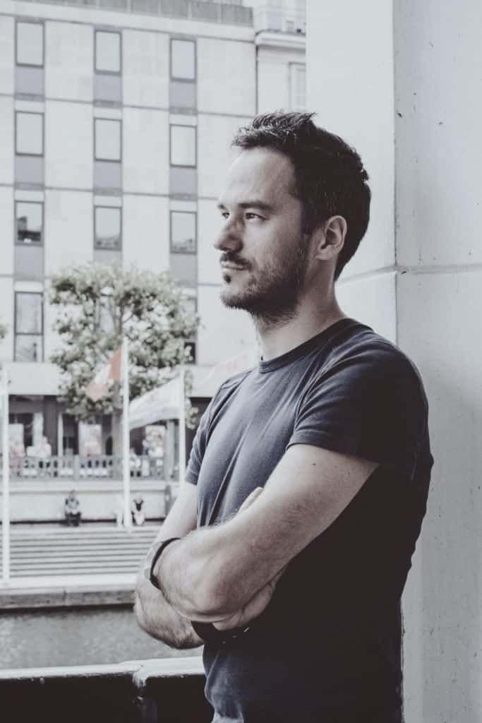 männliche Körpersprache