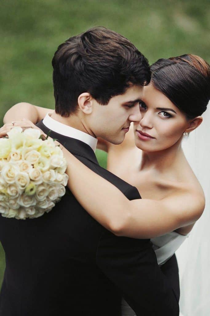 De fleste gifter seg ikke med den de elsker