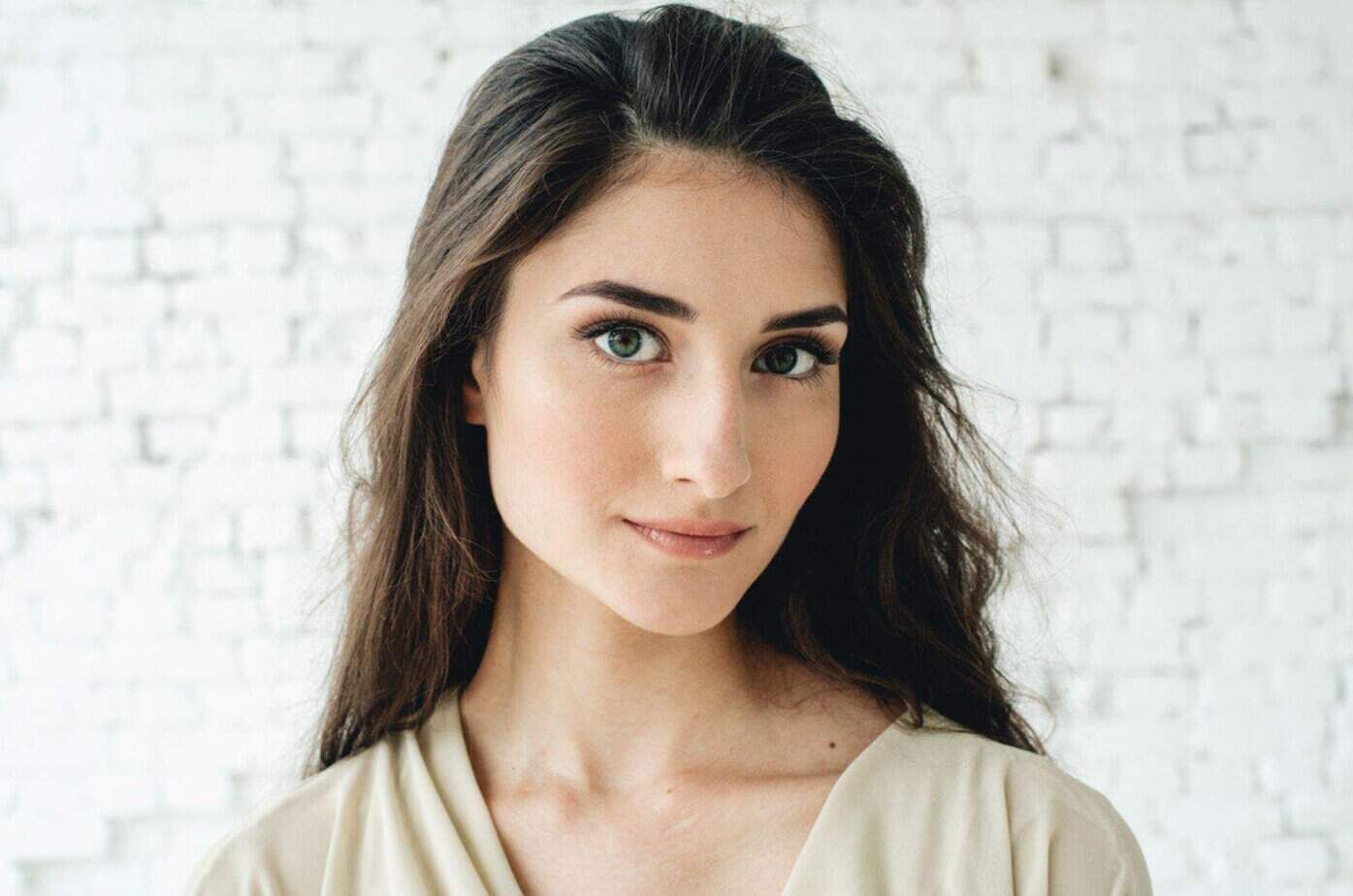 10 kvinnelige egenskaper som menn synes er sexy, ifølge vitenskapen schönes Frauengesicht