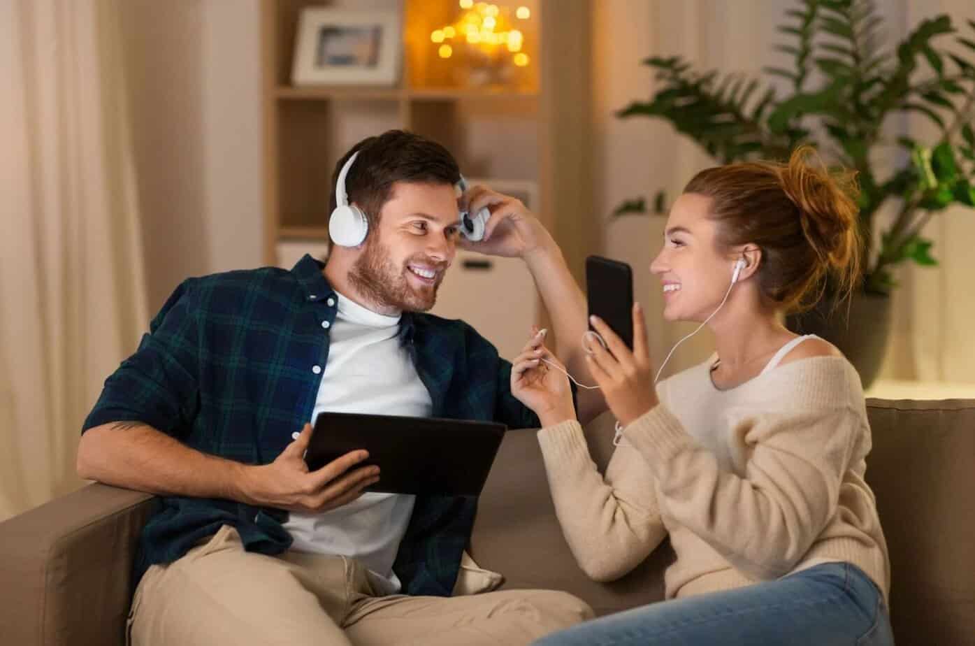 25 ting de fleste menn umiddelbart dømmer deg for (men aldri vil innrømme) Paar hoert Musik