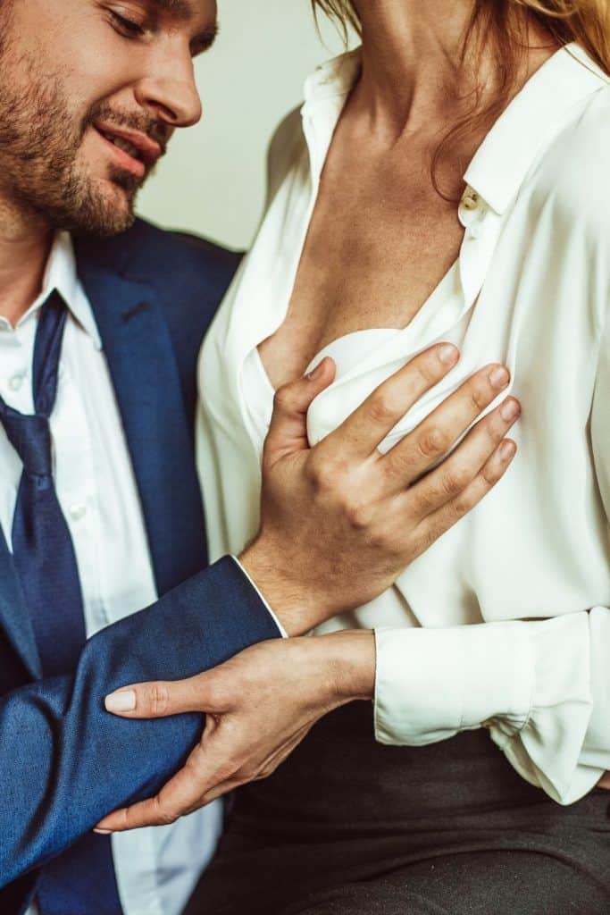 Utløsende faktorer for mannlig utroskap - hva menn i hemmelighet ser etter