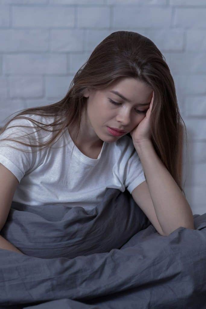 12 ting mennesker med depresjon gjør når de er alene