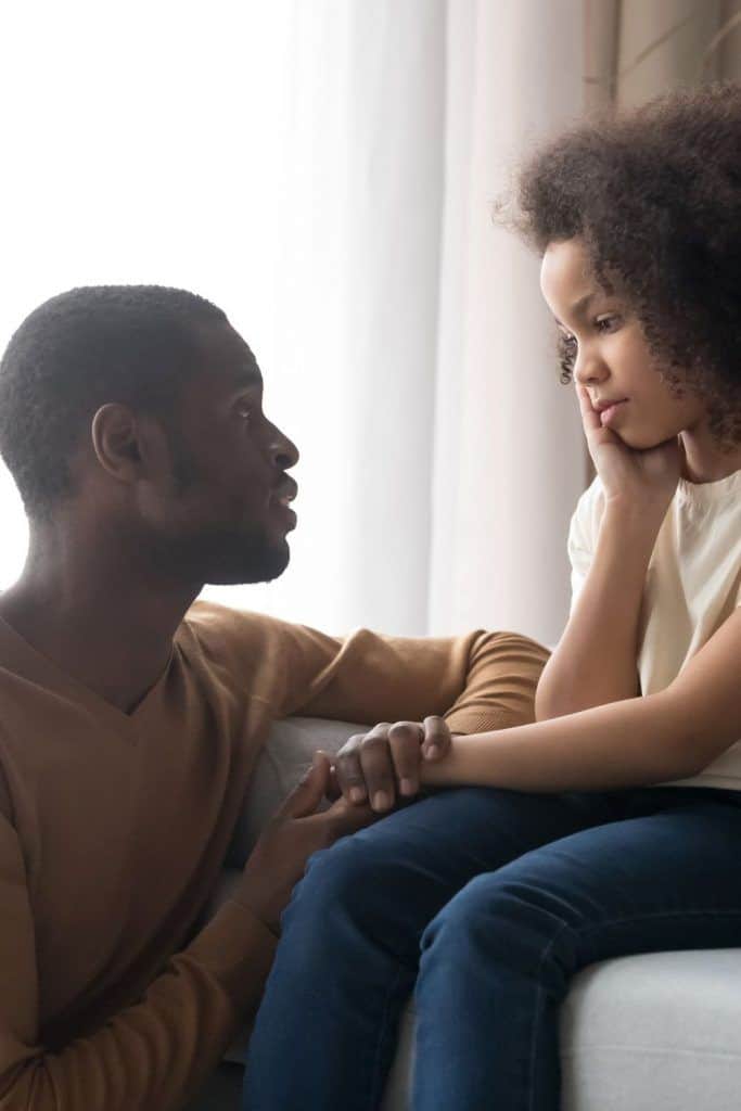 Hvis et barn behandler moren sin respektløst, er det nesten alltid faren som er skyld i det