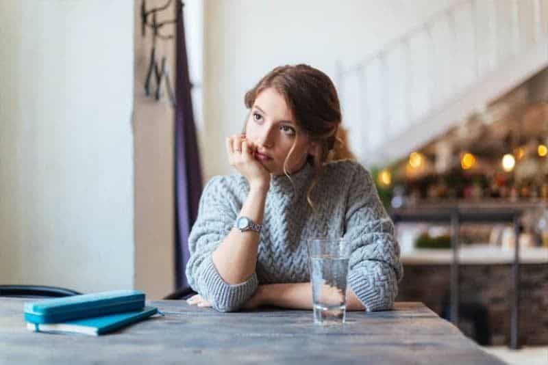 ein imaginäres einsames Mädchen(1)