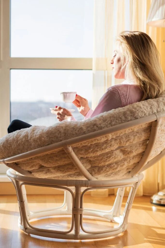 Hvorfor noen kvinner føler seg bedre når mannen ikke er hjemme