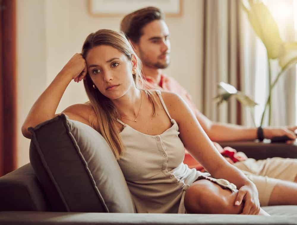 Le Silence d'Une Femme Blessée  Une Tranquillité Effrayante