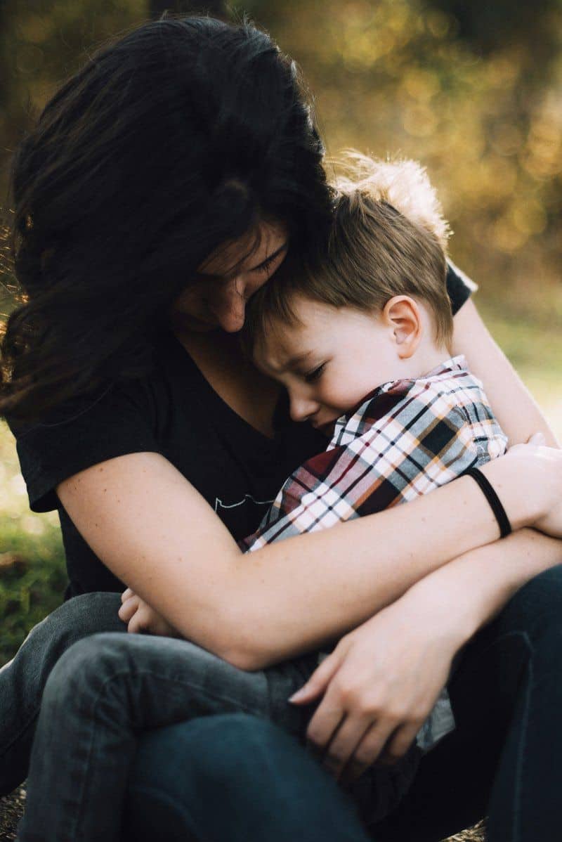 Kvinner med barn forlater ikke menn uten grunn Sad Mother Pictures | Download Free Images on Unsplash