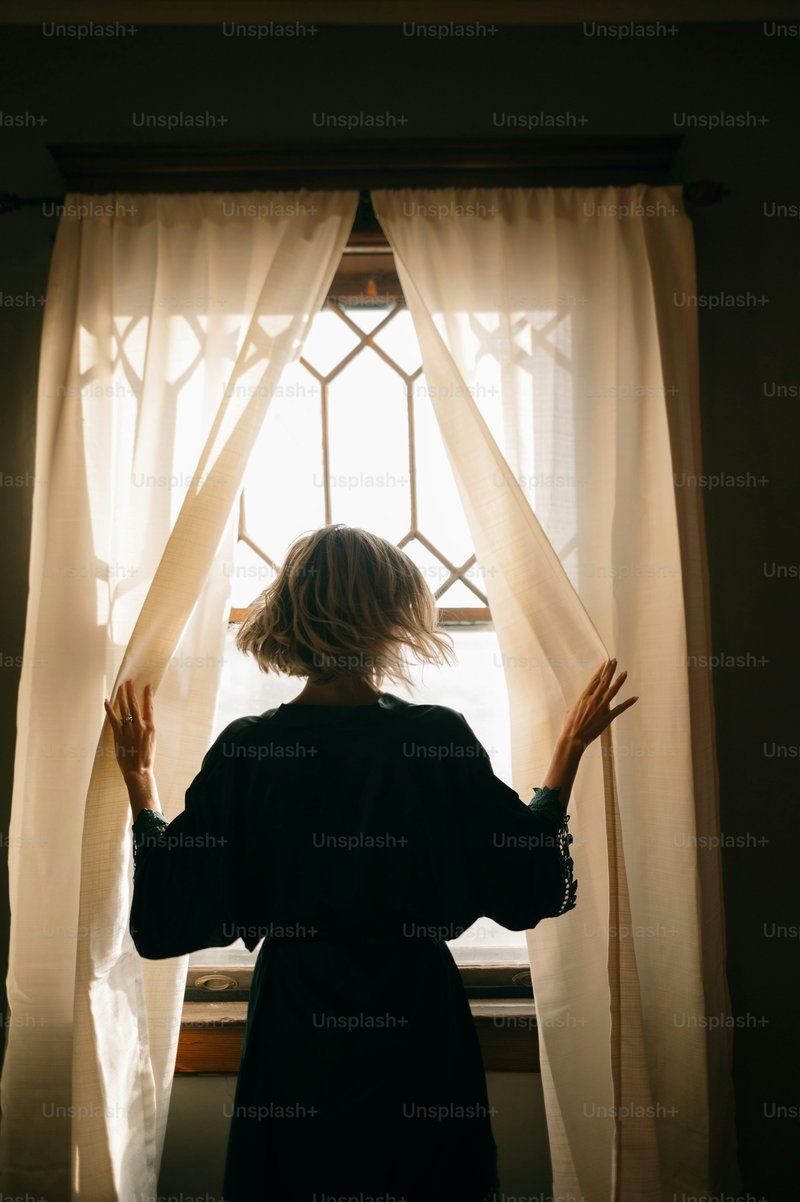 Woman Window Pictures | Download Free Images on Unsplash