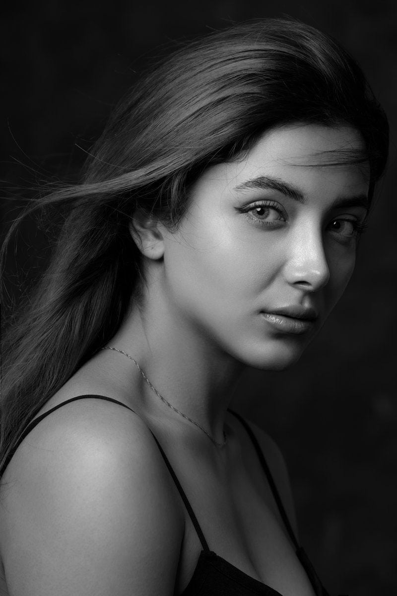 Black and White Photo of a Woman · Free Stock Photo Black and White Photo of a Woman · Free Stock Photo