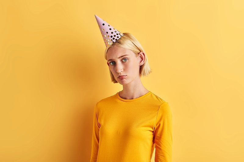 19 måter partneren din viser at du ikke er hans prioritet på Neglecting Important Dates