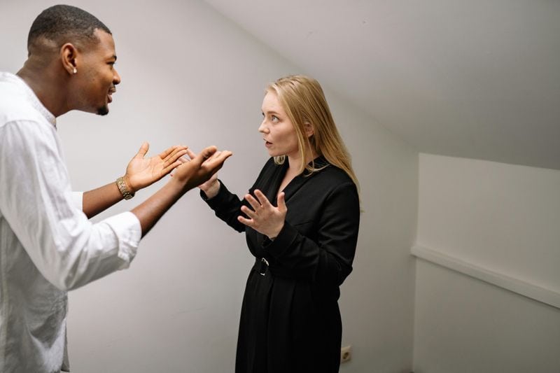 9 tegn på at dere ikke passer sammen — selv om det er kjemi mellom dere You Can't Communicate Effectively
