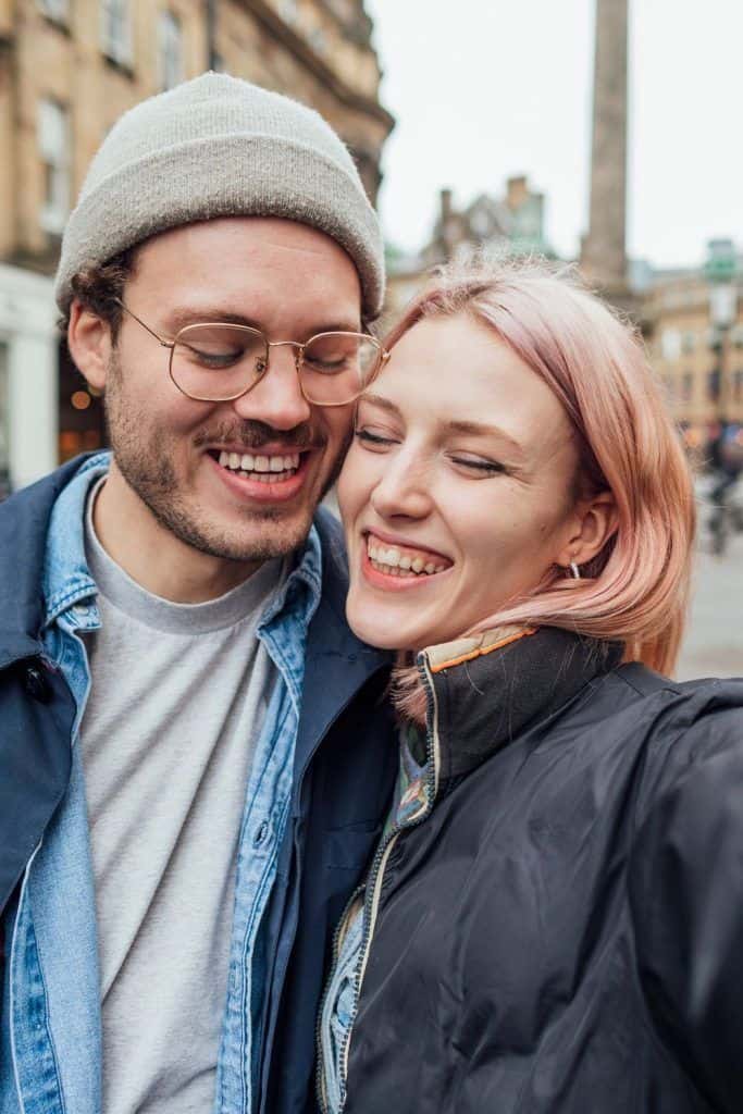 Jo mer mannlig mannen er, desto mer kvinnelig er kvinnen – hva som egentlig ligger bak