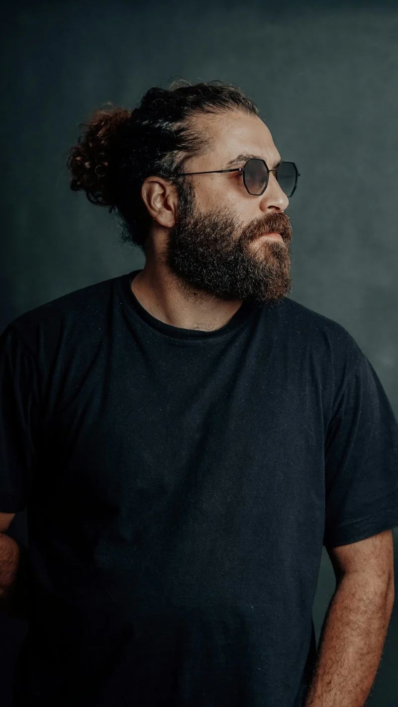 Man with sunglasses and a beard poses. - Free Photo on Unsplash Man with sunglasses and a beard poses. - Free Photo on Unsplash