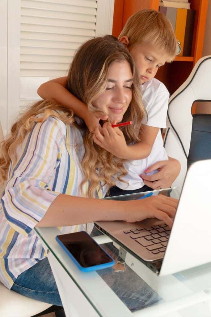 Når mamma gjør alt – og pappa trekker seg tilbake