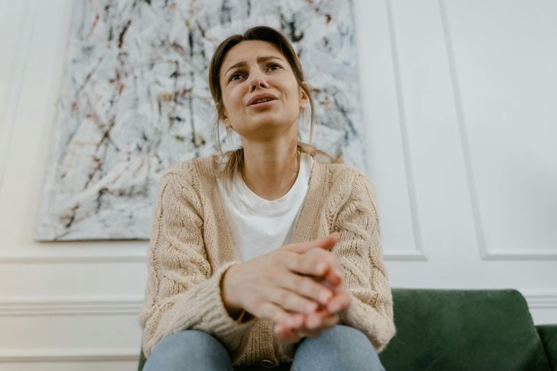 7 tegn på at du har med en kvinnelig narsissist å gjøre Victimhood and Emotional Manipulation