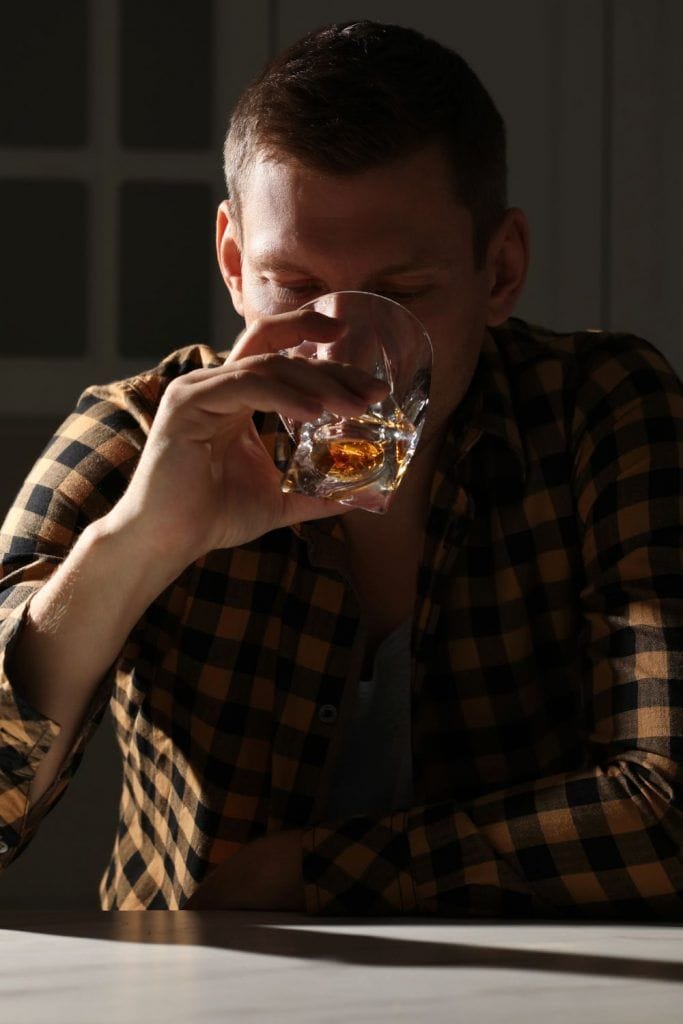 9 ting som skjer når en narsissist drikker