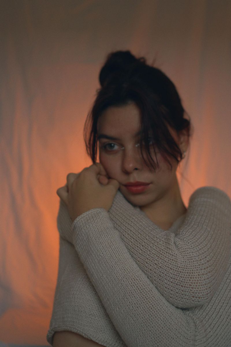 Folk som blir værende i et ulykkelig ekteskap, har ofte disse 13 smertefullt gjenkjennelige grunnene They're Emotionally Drained and Numb