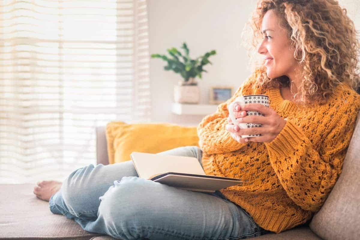 Hvis du liker å være alene, er du sannsynligvis sterkere enn du tror 8 Gründe, warum es dir besser geht, wenn du Single bist, als wenn du verheiratet bist
